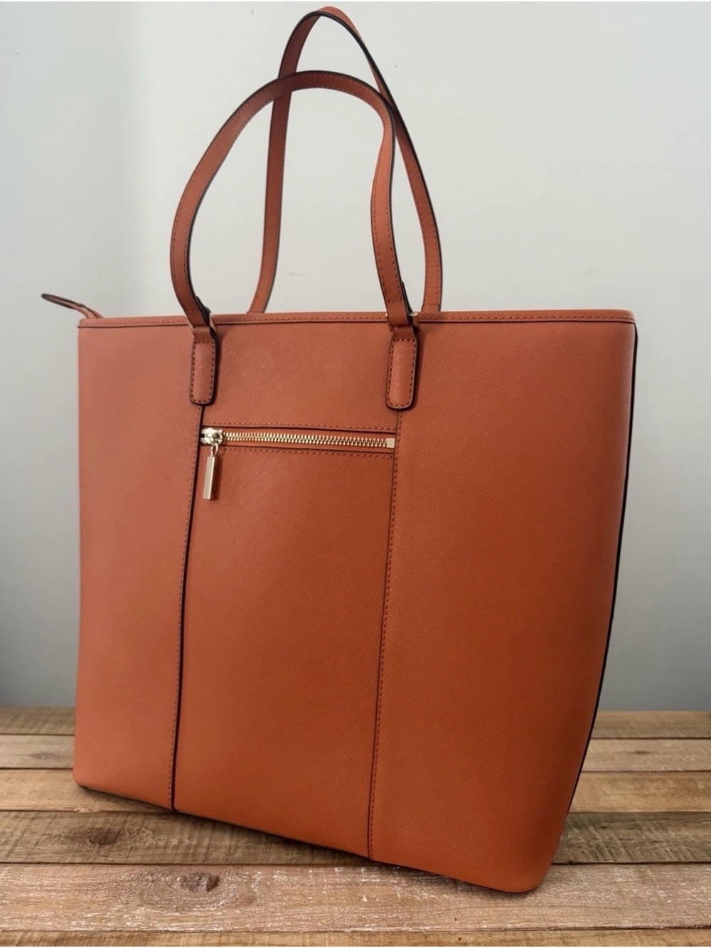 Wittchen Brown Tote Shoulder Bag Logo Accent Zip Closure Brand Card Women - Picture 4 of 11